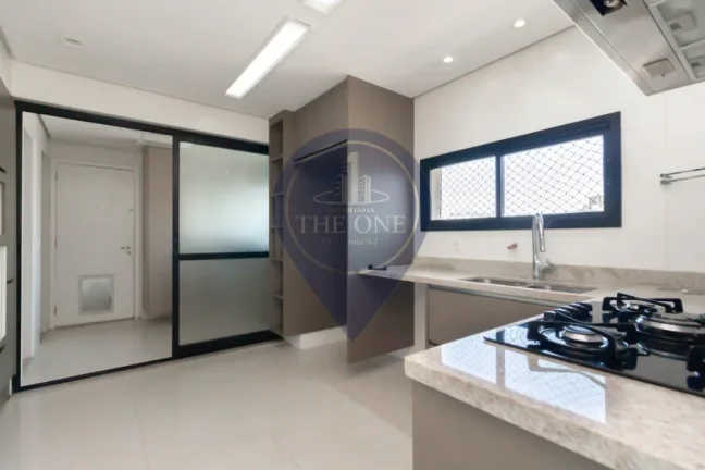 Imagem Venda de Apartamento de Luxo com 3 Quartos e 3 Suítes na Vila Uberabinha, São Paulo-SP: 184 m², 2 Salas, 5 Banheiros e 3 Vagas.