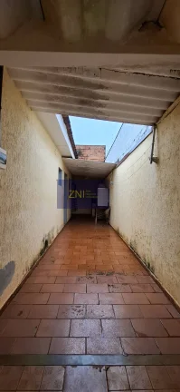 Imagem Casa à Venda em Área Mista na Vila Virgínia R 1556