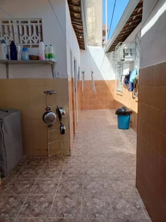 Imagem Casa no Orlando Dantas - 3 Quartos, 162m², 3 Vagas de Garagem - Consultor Imobiliário Especialista