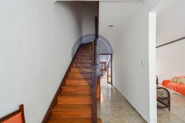 Imagem Imperdível oportunidade! Casa à venda no Cambuci, São Paulo-SP, 3 quartos, 3 suítes, 2 salas, 5 banheiros, 1 vaga, 200m².
