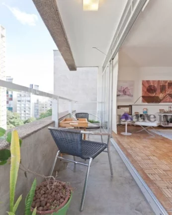 Imagem Apartamento à venda na Rua Sabará com 3 quartos sendo 2 suítes, 2 vagas, 193m²