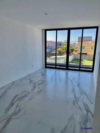 Imagem CASA DE ALTO PADRÃO COM PISCINA E SUÍTES LUXUOSAS: CONFORTO E SOFISTICAÇÃO