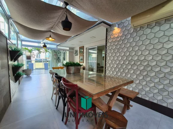 Imagem Apartamento de design elegante no Centro de Guarapari com 3 quartos, suite, área gourmet e 2 vagas de garagem