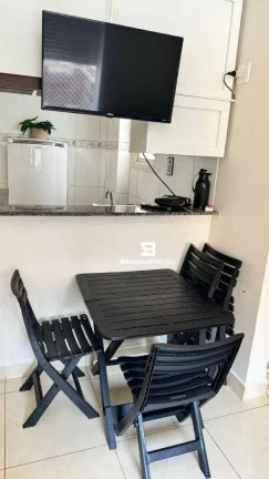 Imagem Kitnet com 1 dormitório à venda, 29 m² por R$ 268.000,00 - Pitangueiras - Guarujá/SP