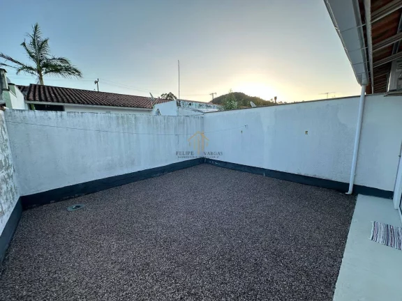 Imagem Casa de 2 suítes no condomínio Terra Nova Palhoça