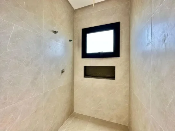 Imagem Casa em Condominio 4 Dormitórios - Bairro --