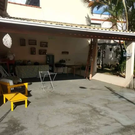 Imagem LINDA CASA PROXIMO AO CENTRO DE NOVA FRIBURGO.