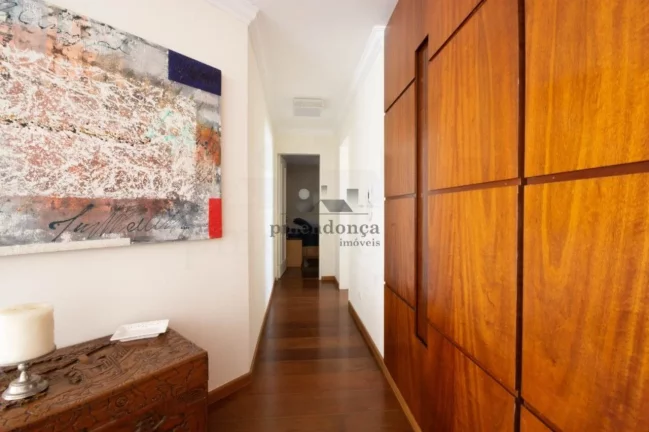 Imagem Excelente cobertura duplex, com área de lazer privativa e 03 vagas de garagem.