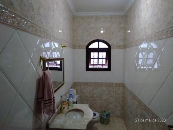 Imagem Sobrado com 4 dormitórios à venda, 254 m² por R$ 850.000,00 - Vila Figueira - Suzano/SP