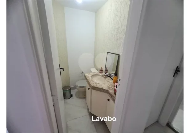 Imagem Casa à venda com 4 quartos, sendo 1 suíte, no condomínio Vila Panamericana, São Paulo - SP