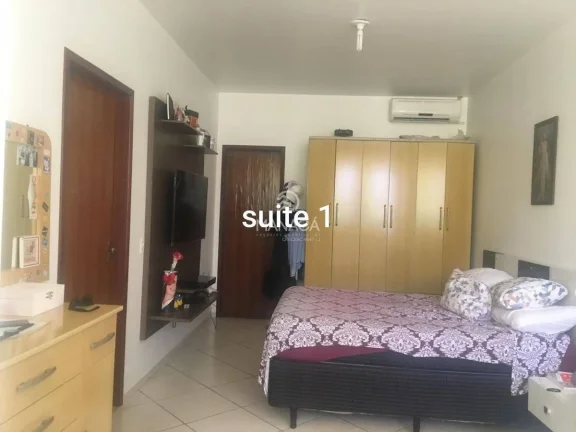Imagem Casa a venda com vista mar, piscina, 270m², Centro de Barra Velha - SC