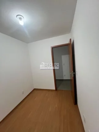 Imagem Apartamento de 2 dormitórios com piscina no Condomínio Residencial Lago das Brisas, no bairro Estados Unidos, em Uberaba