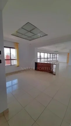 Imagem Cobertura Triplex com Piscina Particular!