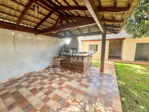 Imagem Espetacular Casa em Condominio Fechado por R$ 990.000