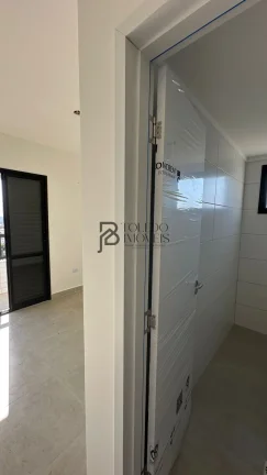 Imagem Apartamento de 2 Dormitórios com suítes no bairro Guilhermina - Praia Grande