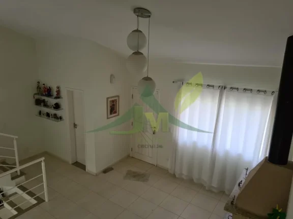 Imagem Linda Chácara à Venda Pé na Água em Piracaia - Condomínio Fechado