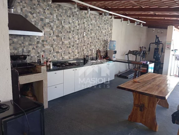 Imagem Casa com 3 dormitórios à venda, 180 m² por R$ 850.000 - Araçás - Vila Velha/ES