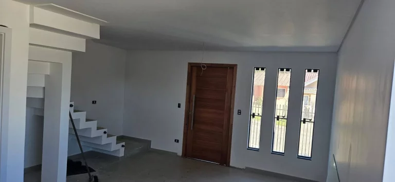Imagem Sobrado 01 Novo no Bairro Cachoeira - Almirante Tamandaré - R$495 MIL