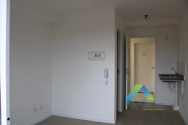 Imagem Lindo apartamento studio novo em localização privilegiada na área nobre e plana da Vila das Mercês próximo de todos os comercios!