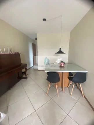 Imagem Imperdível! Apartamento à venda no Recreio dos Bandeirantes, Rio de Janeiro-RJ, com 3 quartos, 2 suítes, 1 sala, 3 banheiros, 2 vagas de garagem e 93m2.