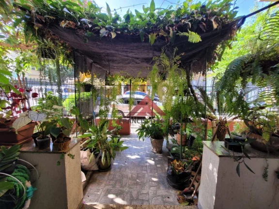 Imagem Amplo apartamento térreo com 3 quartos no Bairro Chic