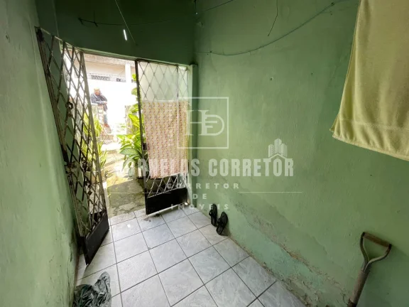 Imagem TERRENO COM 2 CASAS, 2 QUARTOS, 1 WC, ÁREA DE SERVIÇO E QUINTAL