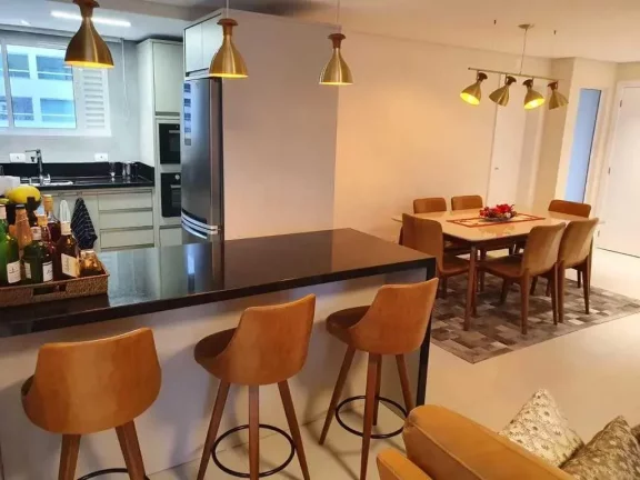 Imagem Apartamento mobiliado com 3 suítes e 2 vagas no Centro de Balneario Camboriu- SC