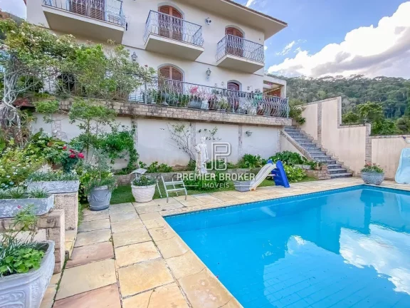 Imagem Casa à venda, 146 m² por R$ 850.000,00 - Vale do Paraíso - Teresópolis/RJ