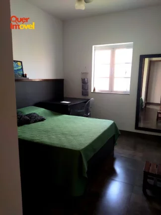 Imagem Imóvel de luxo à venda em Ribeirão Preto: casa com 4 quartos, 1 suíte e 180m² no Parque Residencial Lagoinha. Confira!