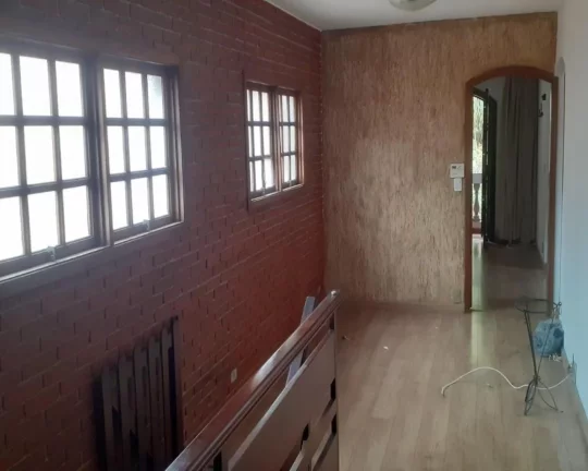 Imagem sobrado com 4 dormitórios, com jardim FL26