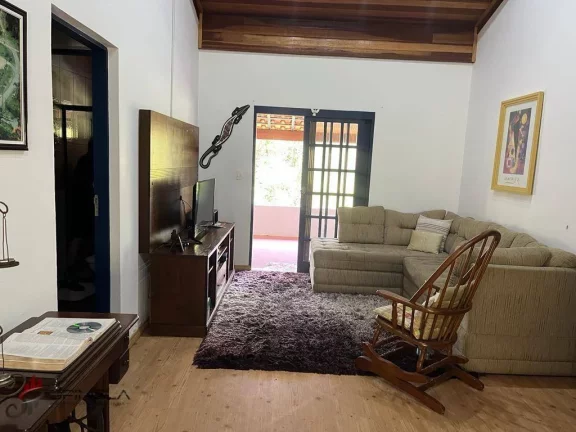 Imagem Chácara com 3 dormitórios à venda, 2500 m² por R$ 850.000,00 - Ponte Alta - Guararema/SP