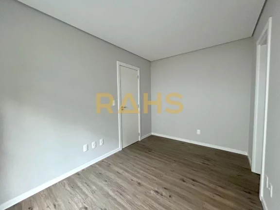 Imagem Excelente apartamento giardino localizado no bairro Costa e Silva, próximo ao IFSC. Conta 2 quartos...