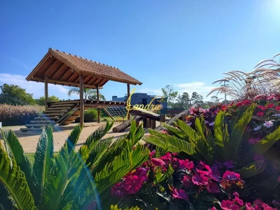 Imagem Terreno frente leste perto do Lago 300m2