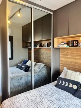 Imagem Apartamento 2 dormitórios totalmente modificado por arquiteto, sendo 1 suíte, sala para 2 ambiente...