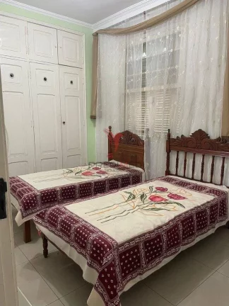 Imagem ...lt;br...gt;Linda casa localizada no Centro de Guaratinguet...aacute;, pr...oacute;xima a diversos...