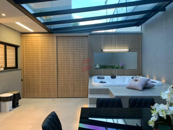 Imagem SOBRADO com 3 dormitórios à venda com 186m² por R$ 1.580.000,00 no bairro Pineville - PINHAIS / PR