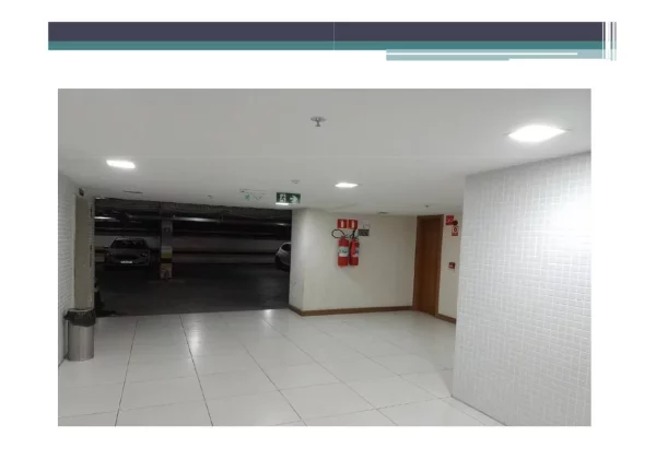 Imagem Garagem, 400m2, à venda em Salvador, Caminho das Árvores