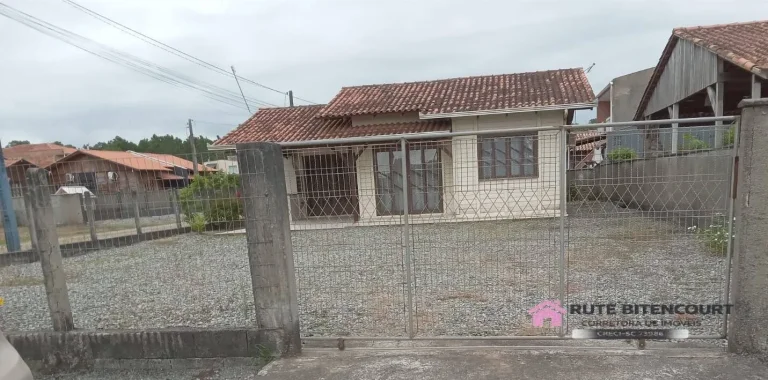 Imagem Casa Mista Mobiliada - Bairro Salinas- Balneário Barra do Sul -SC