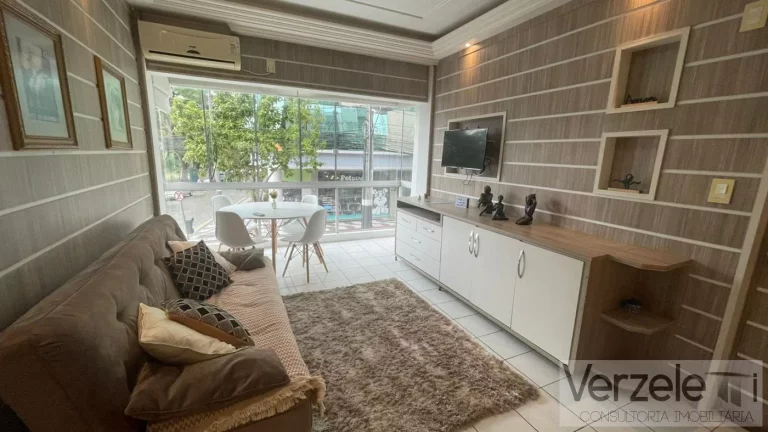Imagem Apartamento Quadra Mar para Venda em Balneário Camboriú / SC no bairro Centro