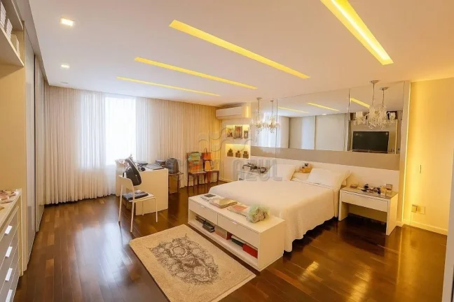 Imagem Copacabana - Residencial › Apartamento com 5 quarto(s) a Venda