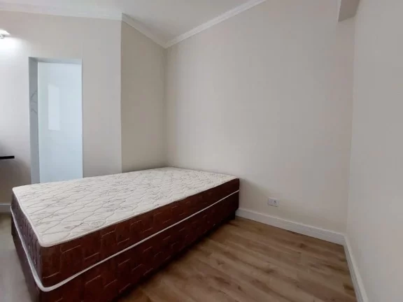 Imagem Enseada - Cobertura duplex - 02 dormitórios - 02 vagas - 500 metros da praia.