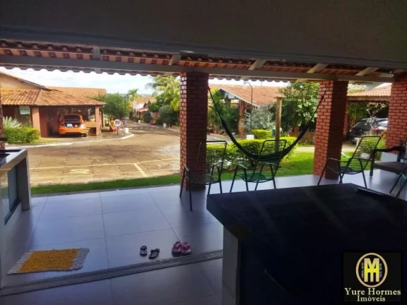 Imagem Casa de 3/4 Mobiliada Ótimo Padrão em condomínio Fechado
