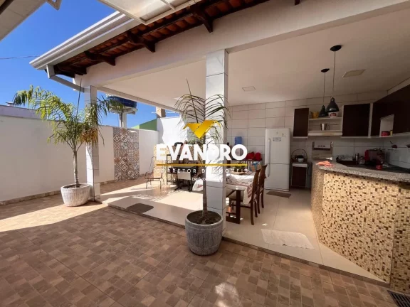 Imagem Casa em Condomínio para Venda em Cuiabá / MT no bairro Jardim Imperial