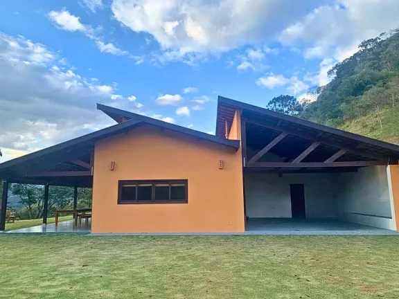 Imagem Onde o luxo encontra a serenidade: Refúgio de alto padrão em Sapucaí-Mirim