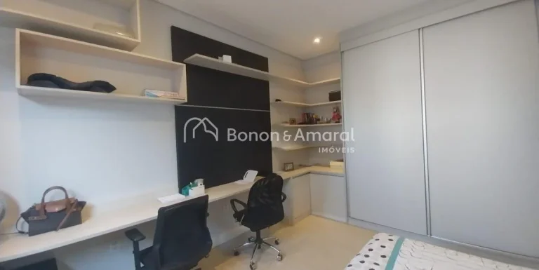 Imagem ...#34;Exclusiva Casa em Condomínio Fechado com Piscina Aquecida e Excelente Localização em Valinhos...#34;