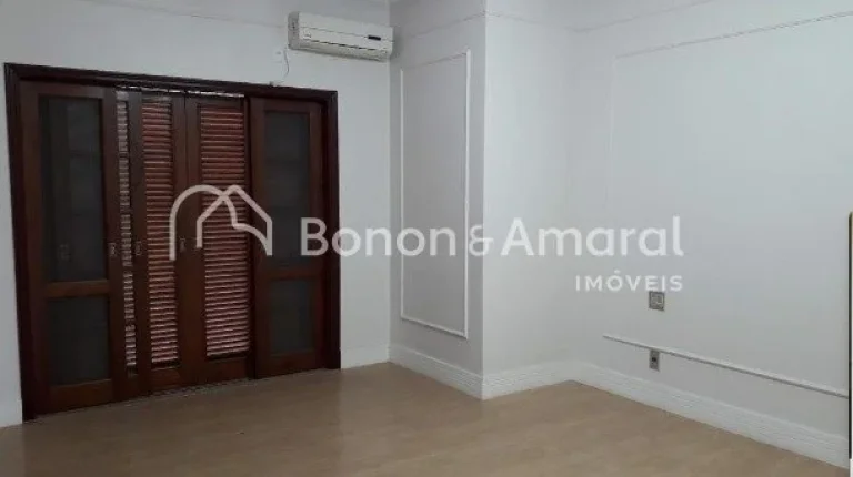 Imagem Belíssima casa à venda Jardim Paiquerê - Valinhos.
Bem espaçosa, com sala para 2 ambientes e pé...
