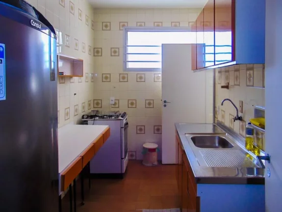 Imagem PITANGUEIRAS - 90 M² ÚTEIS - GARAGEM NO PRÉDIO - VARANDA COM VISTA AO MAR - LAZER - EXCELENTE LOCALIZAÇÃO.