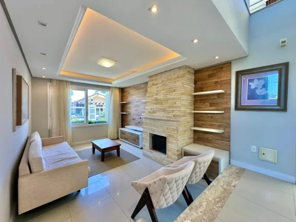 Imagem Casa 4 Dormitórios - Bairro Capão Novo