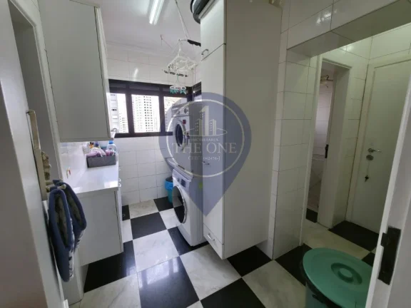 Imagem Imóvel de luxo na Vila Mariana: Apartamento de 4 suítes, 5 banheiros e 4 vagas de garagem em São Paulo-SP.