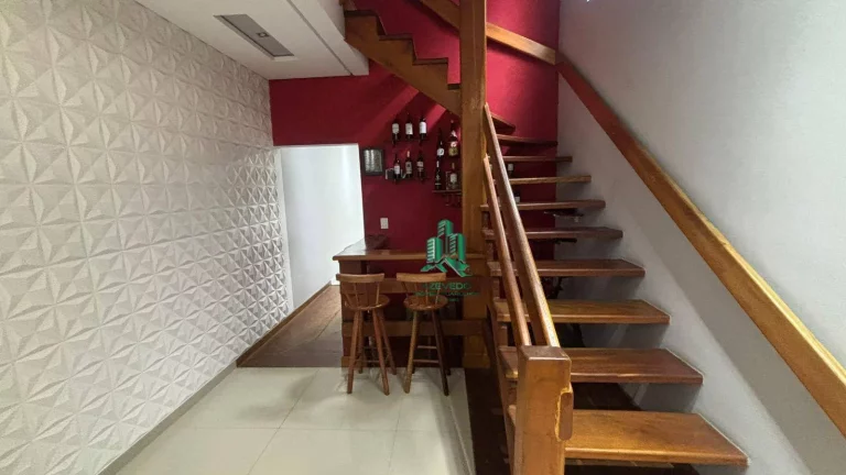 Imagem Sobrado com 4 dormitórios à venda, 216 m² por R$ 901.000,00 - Jardim Adriana - Guarulhos/SP